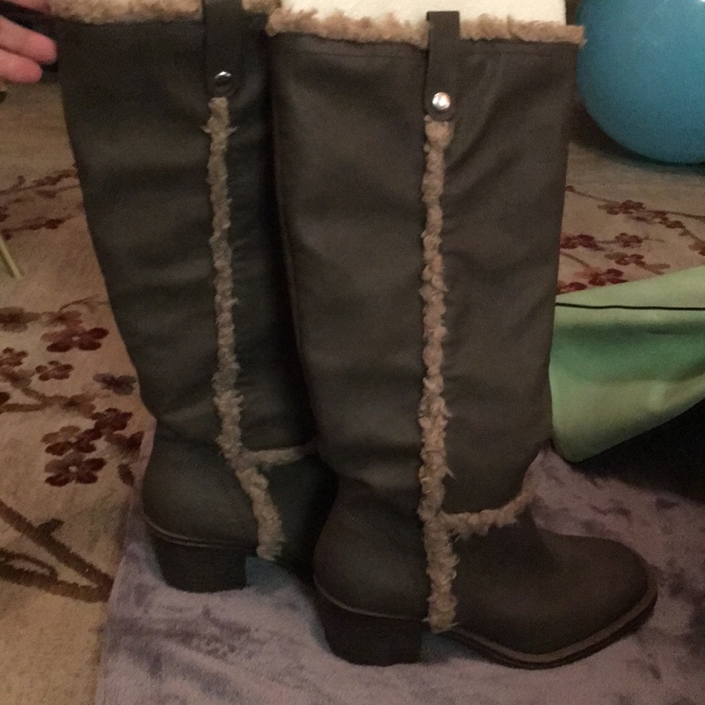 Women’s Boots
